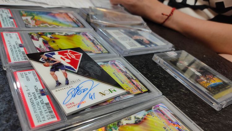 彭男收藏的球員卡，總價值約2千萬元。鮮明攝
