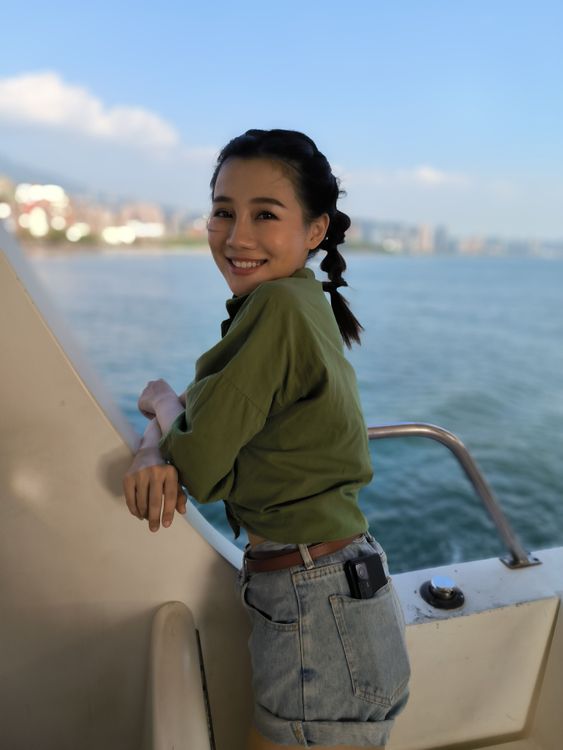 12T戶外人像實拍圖。王雪玲攝