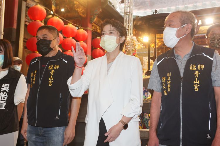 黃珊珊（中）認為不需理會馬斯克論調。翁玉信攝