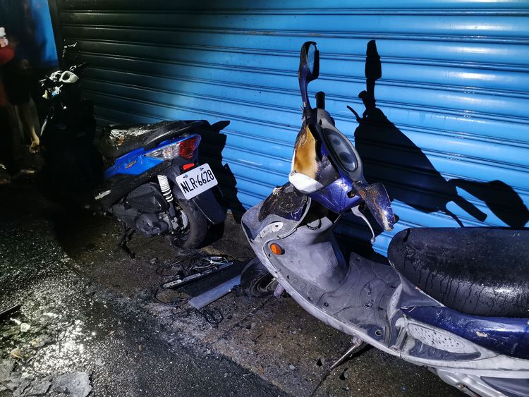 遭波及的機車。陸運鋒攝