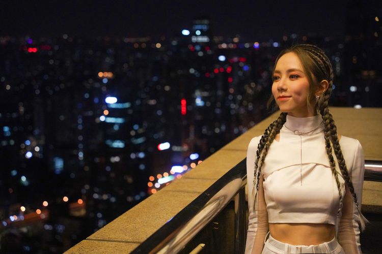 鄧紫棋每周二、五單曲在各大音樂平台上線。華納音樂提供