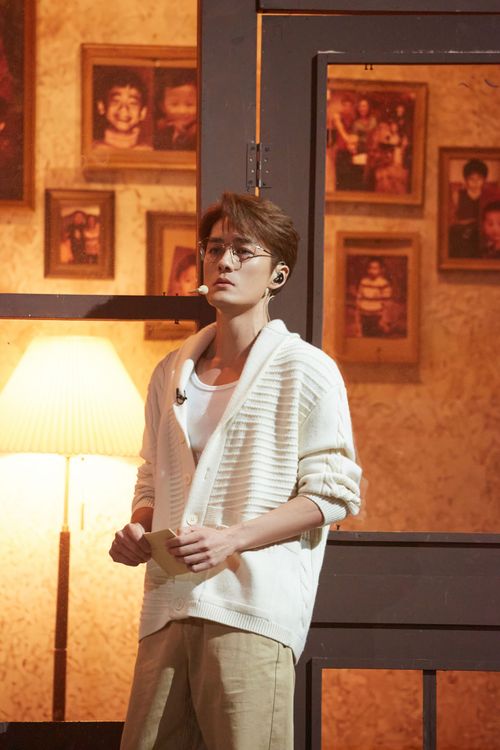 吳克群近來參加中國綜藝節目《披荊斬棘2》表現亮眼。唱戲世界娛樂提供