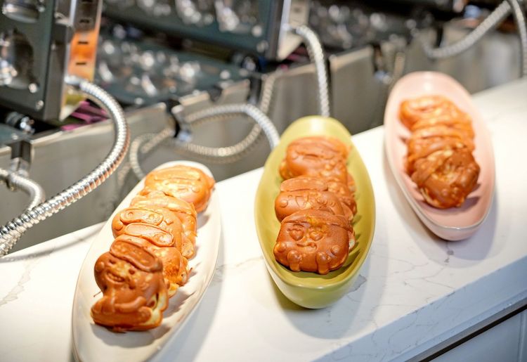 饗食天堂首度推出「饗食小夥伴」人形燒。業者提供
