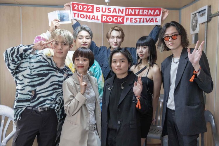 I Mean Us前進釜山國際搖滾音樂節表演。新視紀整合行銷提供