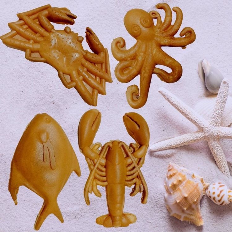 KADOKADO雞蛋糕推出日本漁市系列，每隻長達15公分。業者提供