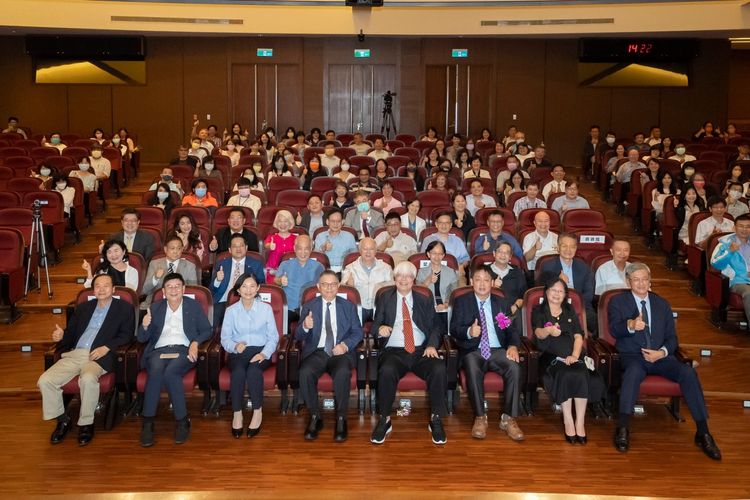 文化大學今舉行第九任校長交接暨就職典禮。文化大學提供