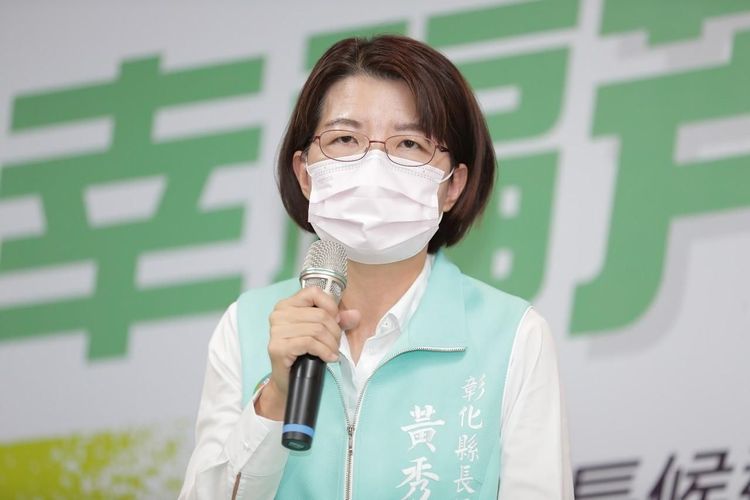 參選彰化縣長的民進黨立委黃秀芳表示，若當選縣長將推動「綠能稅」。黃秀芳總部提供