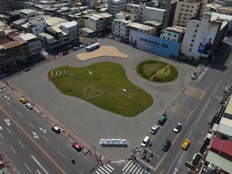 該案鄰近高雄車站，大街廓造鎮未來將成為區段地標建築。三地集團提供