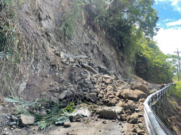 赤柯山產業道路因大雨坍方。玉里鎮公所提供