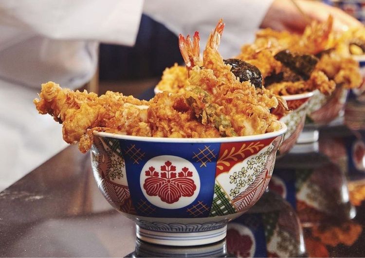 9/29至10/3開幕首五日，每日前20名顧客點購任一天丼第二件5折。業者提供