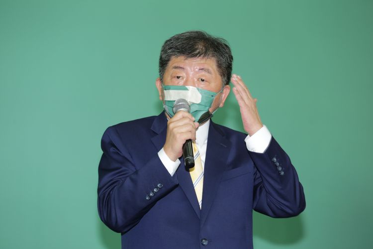 陳時中說，拜票重要，但人身安全更是重要。翁玉信攝