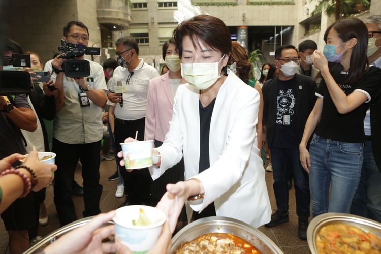 黃珊珊的IG和臉書有調性區隔，前者的限時動態偶爾也會出現美食。資料照，翁玉信攝