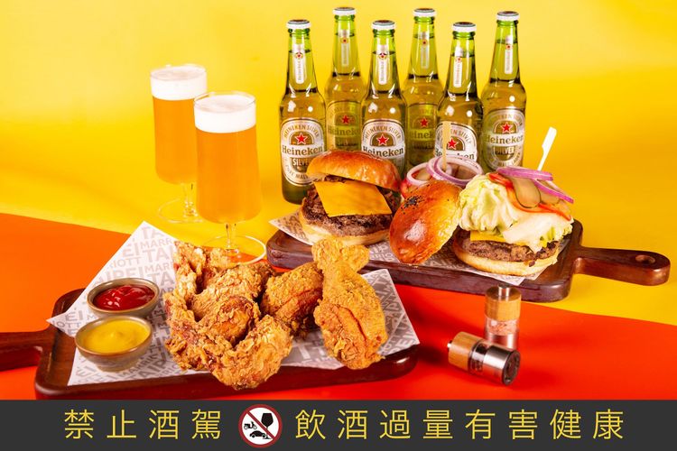 圖１.台北萬豪「雞+酒 豪堡假期」，專案享每房兩客早餐及贈送Lobby Lounge 雙人豪堡晚間套餐1份。業者提供