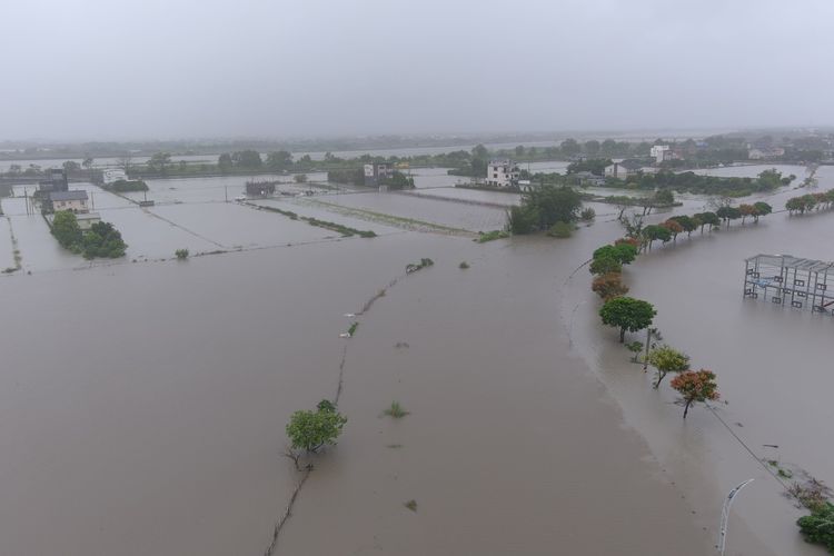 大水漫淹。讀者提供