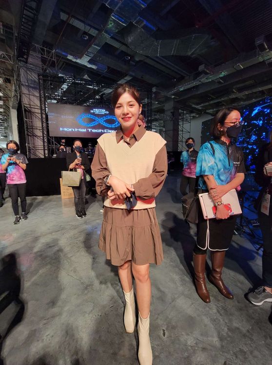 鴻海今天發表Model B，預告影片的Model Shanny也現身科技日。陳俐妏攝