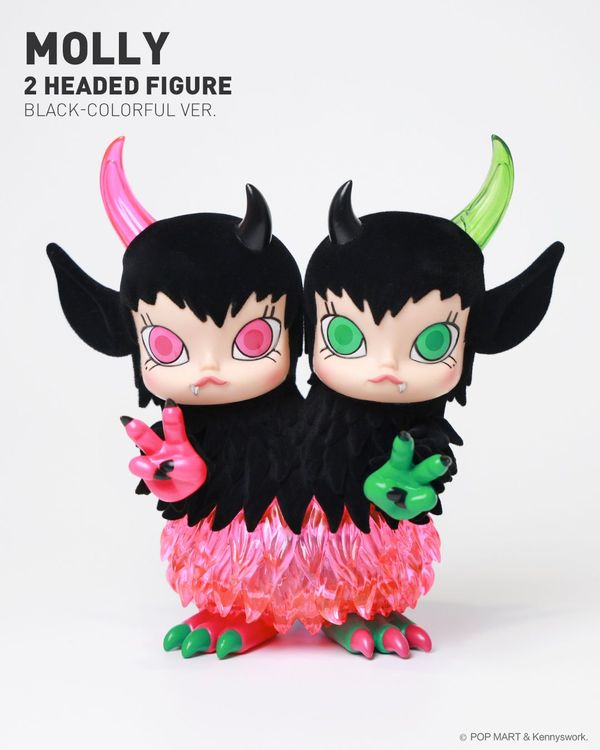 MOLLY 2 HEADED雙子獸 黑彩版，售價4520元，將於9月10日發售，限量10隻。業者提供