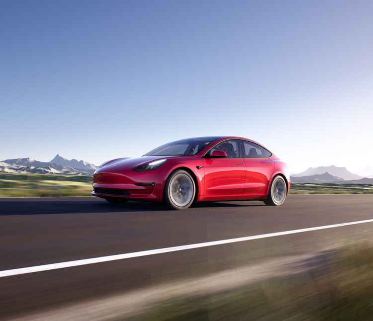 Tesla電動車在7月零掛牌之後，8月迎來大量到港一口氣交出1774台車排名第六位。原廠照片