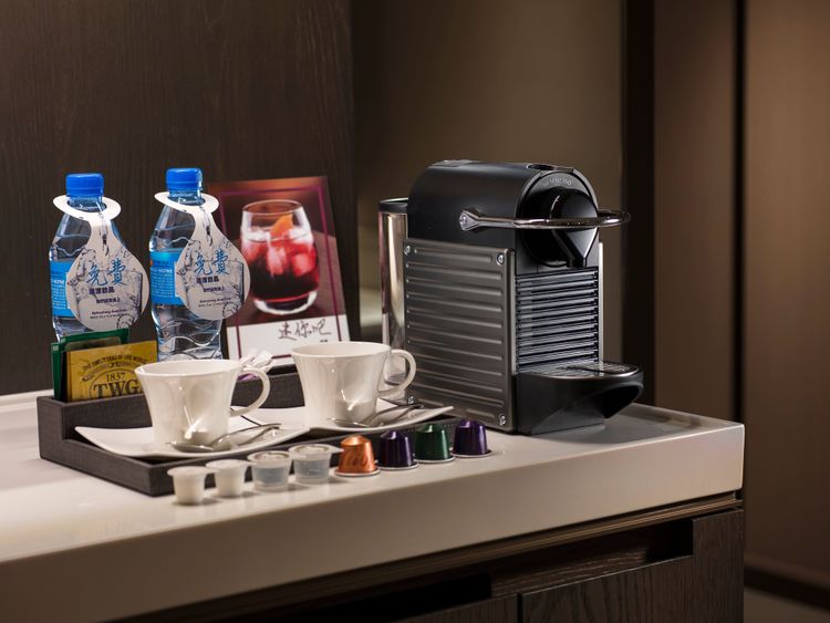 四週年住房專案享Nespresso義式咖啡機及TWG Tea 茶包。新板希爾頓提供