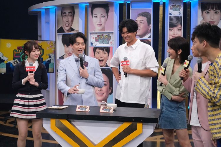 《台灣好吃驚》台日名曲卡拉OK交流，台日藝人大展歌喉同樂。國興衛視提供