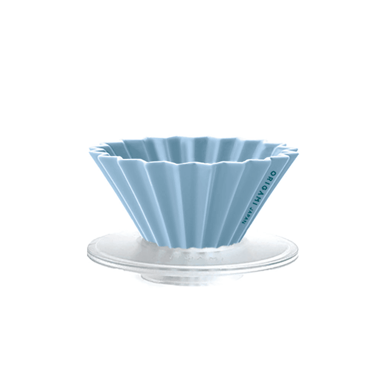 「2019 WBrC 世界冠軍使用濾杯（霧藍色）」，即日起至10/4濾杯加杯座組合特價1220元。業者提供