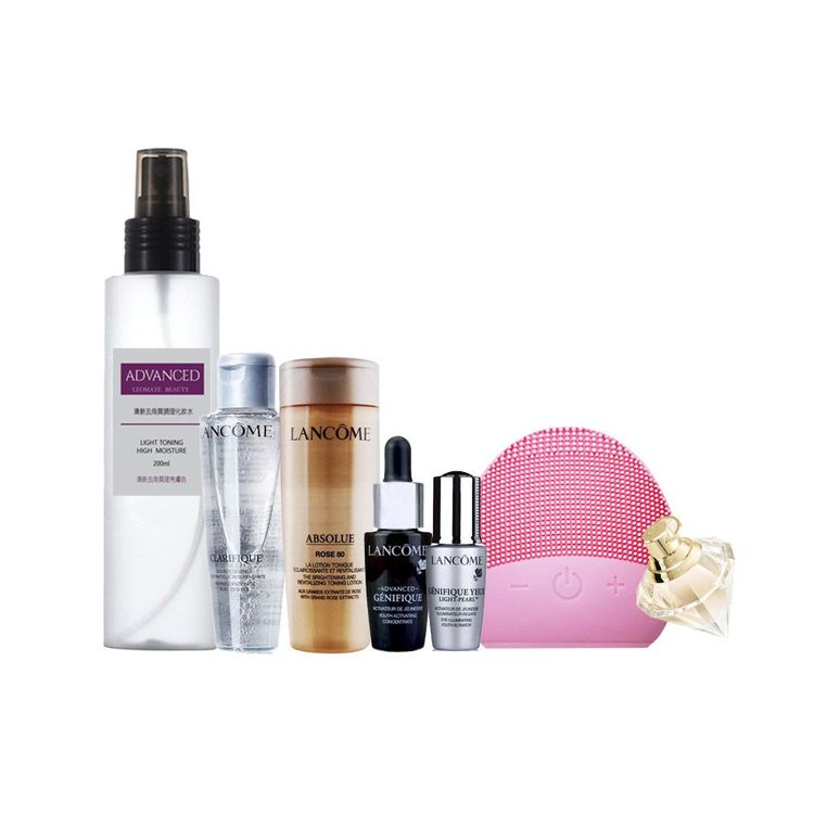 LANCOME蘭蔻美妝盒售價1699元。業者提供