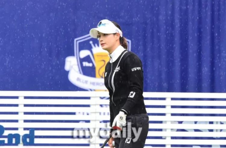 朴潔因為和Rain的緋聞名氣暴增。翻攝my daily