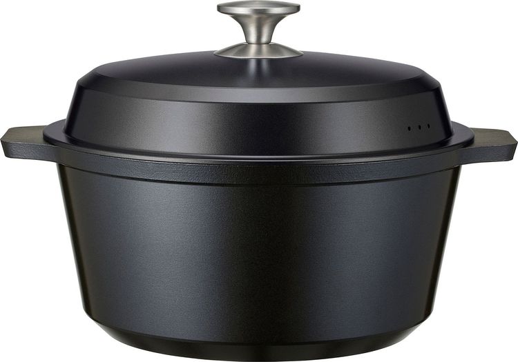 25cm雙耳湯鍋原價5,350元、近55折優惠價2,990元。業者提供