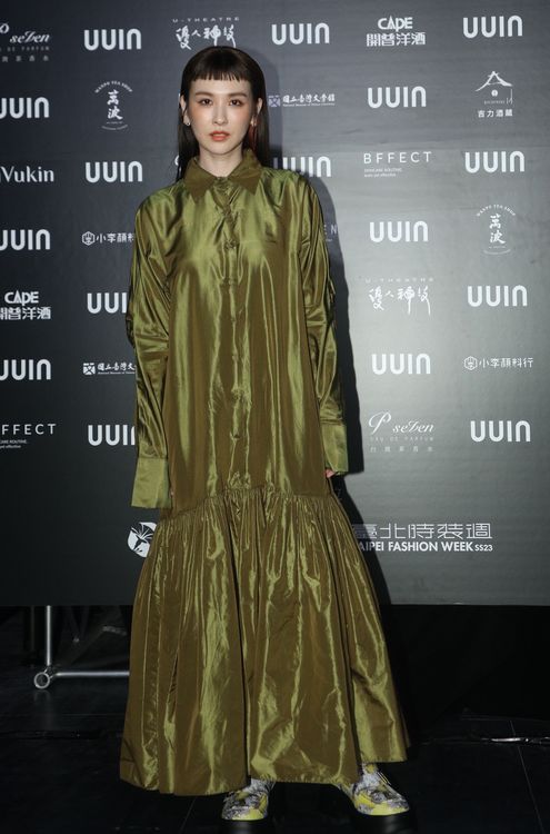 魏如昀今晚現身UUIN 2023春夏大秀，戲稱「看秀比老公重要」。陳明中攝
