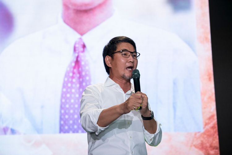 雲林縣長參選人劉建國批對手張家在雲林政壇「近親繁殖」。蔡其昌總部提供