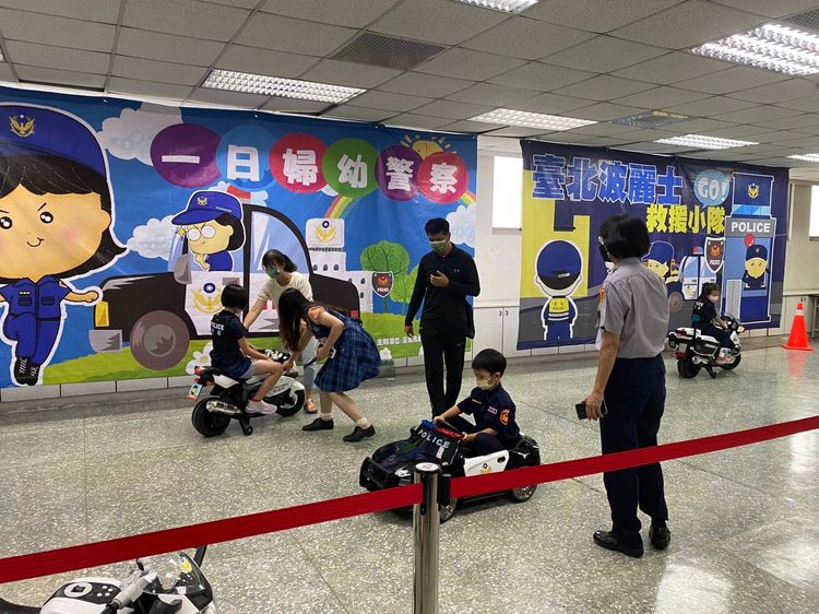 藉由每一關卡任務的完成，訓練兒童面對危險情境應變能力。翻攝畫面