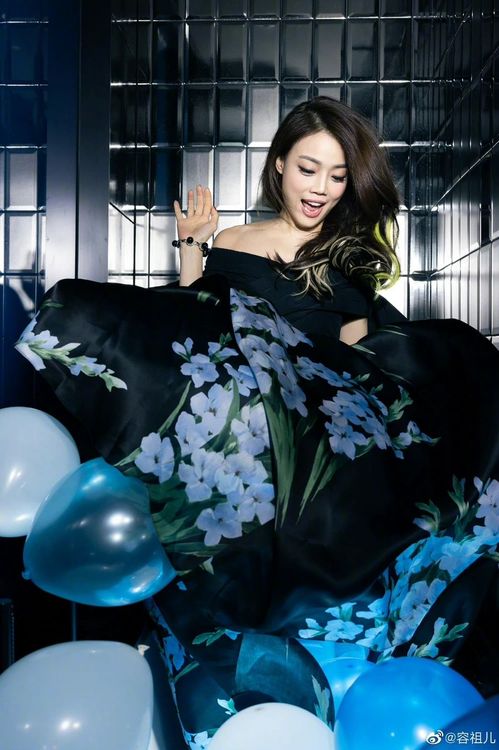 容祖兒也曾飽受開唱喉嚨不適的焦熬。翻攝容祖兒微博