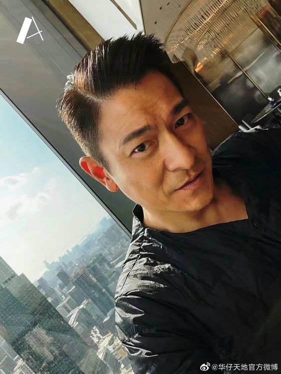 天王劉德華4年前在紅館開唱，因流感唱到一半演唱會喊卡。翻攝華仔天地官方微博