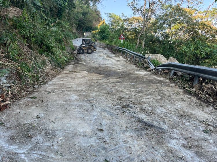 目前通往六十石山道路已經恢復通暢。富里鄉公所提供