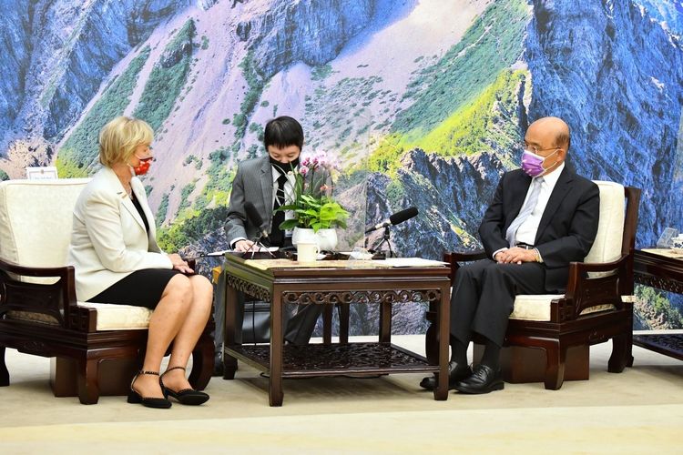 蘇貞昌指出2300萬台人持續推動經濟發展，相信訪團皆見證台灣發展現況。行政院提供