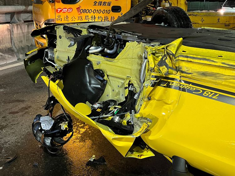 右前車輪直接撞飛。翻攝畫面