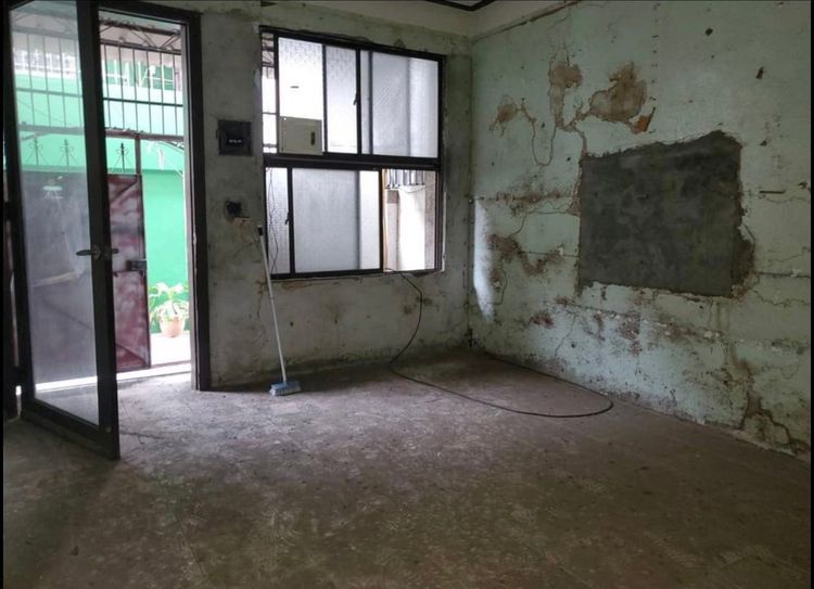 台南一間主打「復古風」的透天招租。翻攝臉書大台南房屋租、售、法拍屋交流區