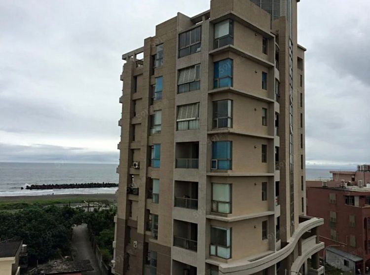 台灣周邊海平面可能分別將上升0.5及1.2公尺。示意圖。翻攝591