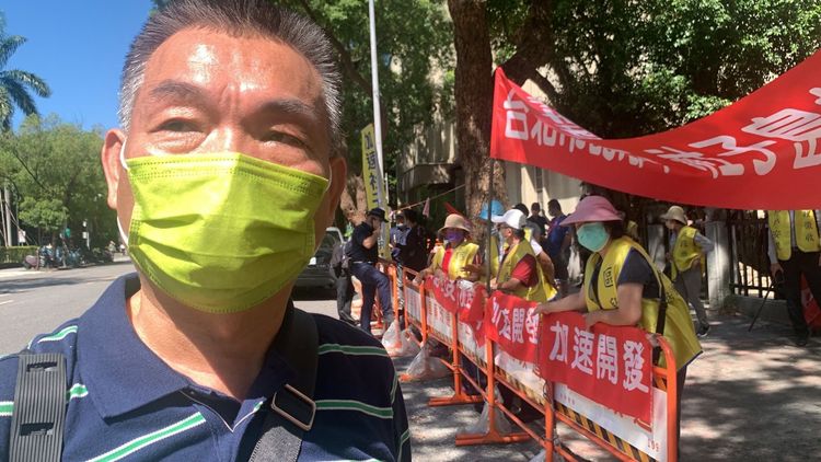 促進會秘書李先生希望內政部不要再拖，盡速通過審議。江孟謙攝