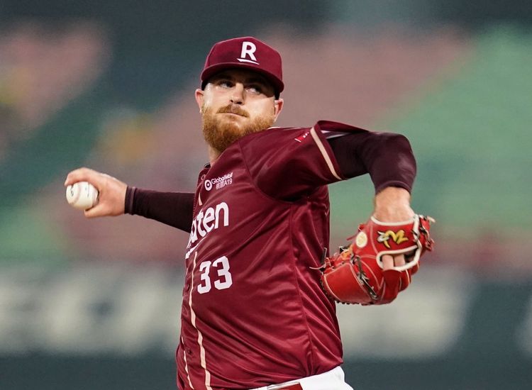 樂天狂威終止連續25場與157.2局未挨轟紀錄。  樂天桃猿提供