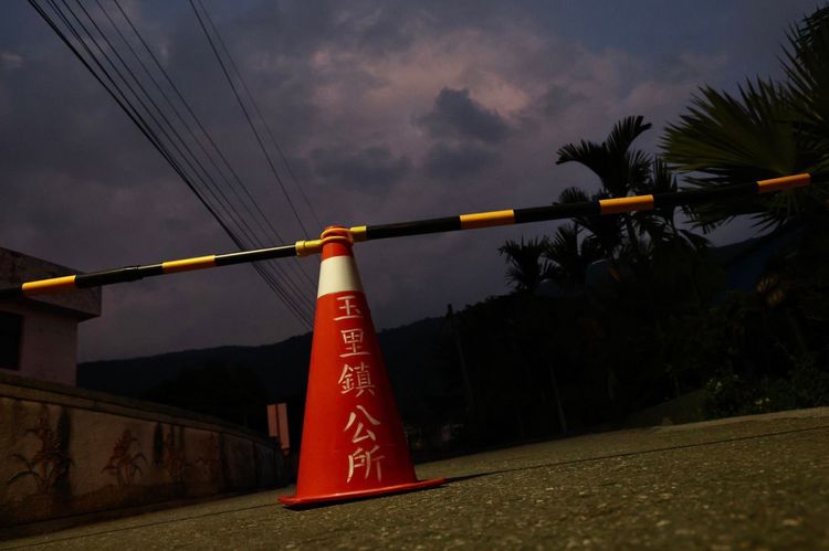 往赤科山道路因地震封閉。林林攝