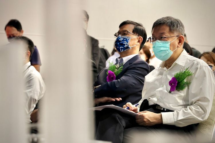 柯文哲出席「台北車站特定專用區E1E2街廓公辦都市更新案」出資契約簽約典禮。林林攝