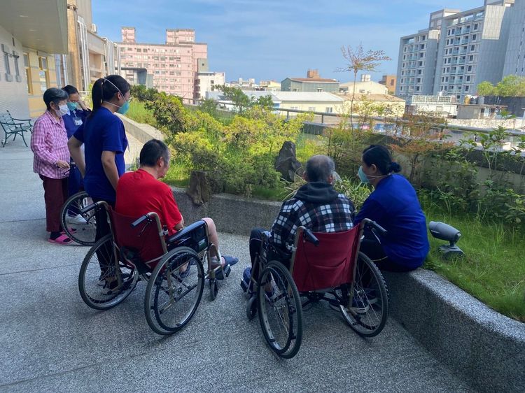 老人醫療大樓是集結25萬人次的愛心堆疊而成，隨「羅東聖母住宿式長照機構」啟用後，完成最後一塊拼圖。羅東聖母醫院提供