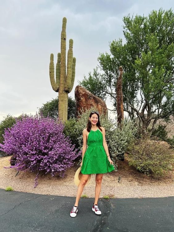 賈永婕的綠洋裝十分搶眼。翻攝賈永婕臉書