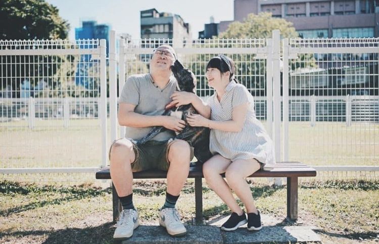 明金成（左）猝逝後獨留Patty。翻攝Patty臉書