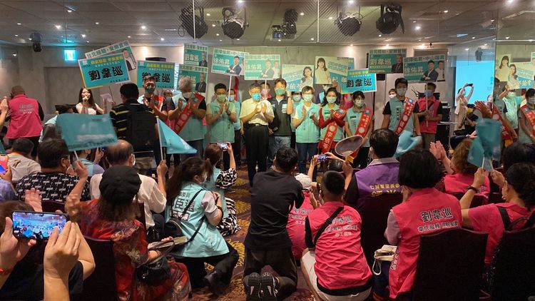 民眾黨在基隆辦造勢活動，吸引不少支持民眾前往。戴之聖攝