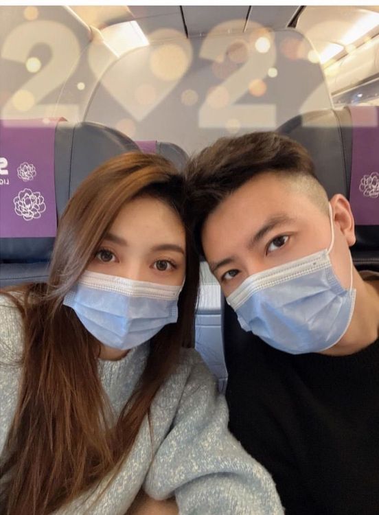 吳亞馨（左）和S先生交往3年多修成正果。翻攝吳亞馨IG