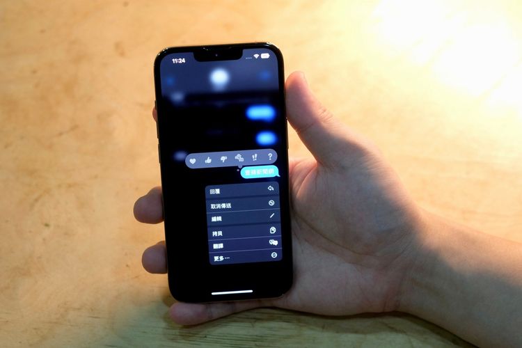 訊息傳送新增取消傳送、編輯，或是對話欄標記未讀新功能。陳志淵攝