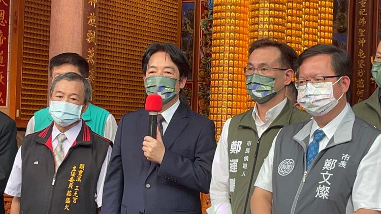 賴清德推崇鄭文燦在桃園政績。張沛森攝