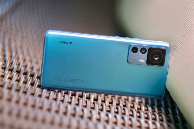 Xiaomi 12T Pro除具2億像素鏡頭，並採1/1.22吋大尺寸感光元件。陳志淵攝