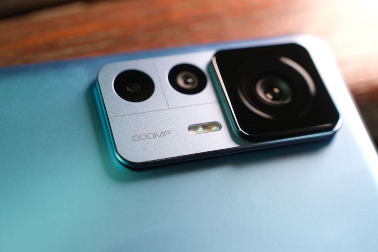 Xiaomi 12T Pro主打2億像素鏡頭。資料照